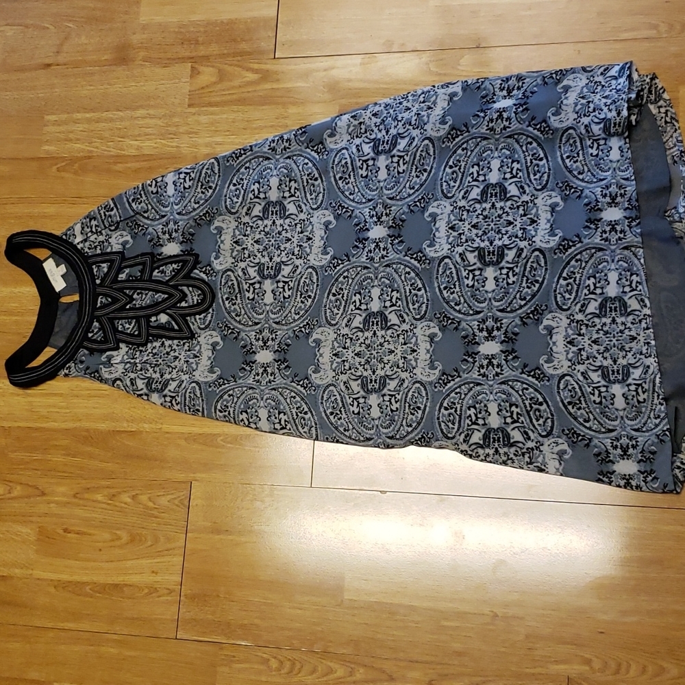 Umgee gray Paisley dress sz small